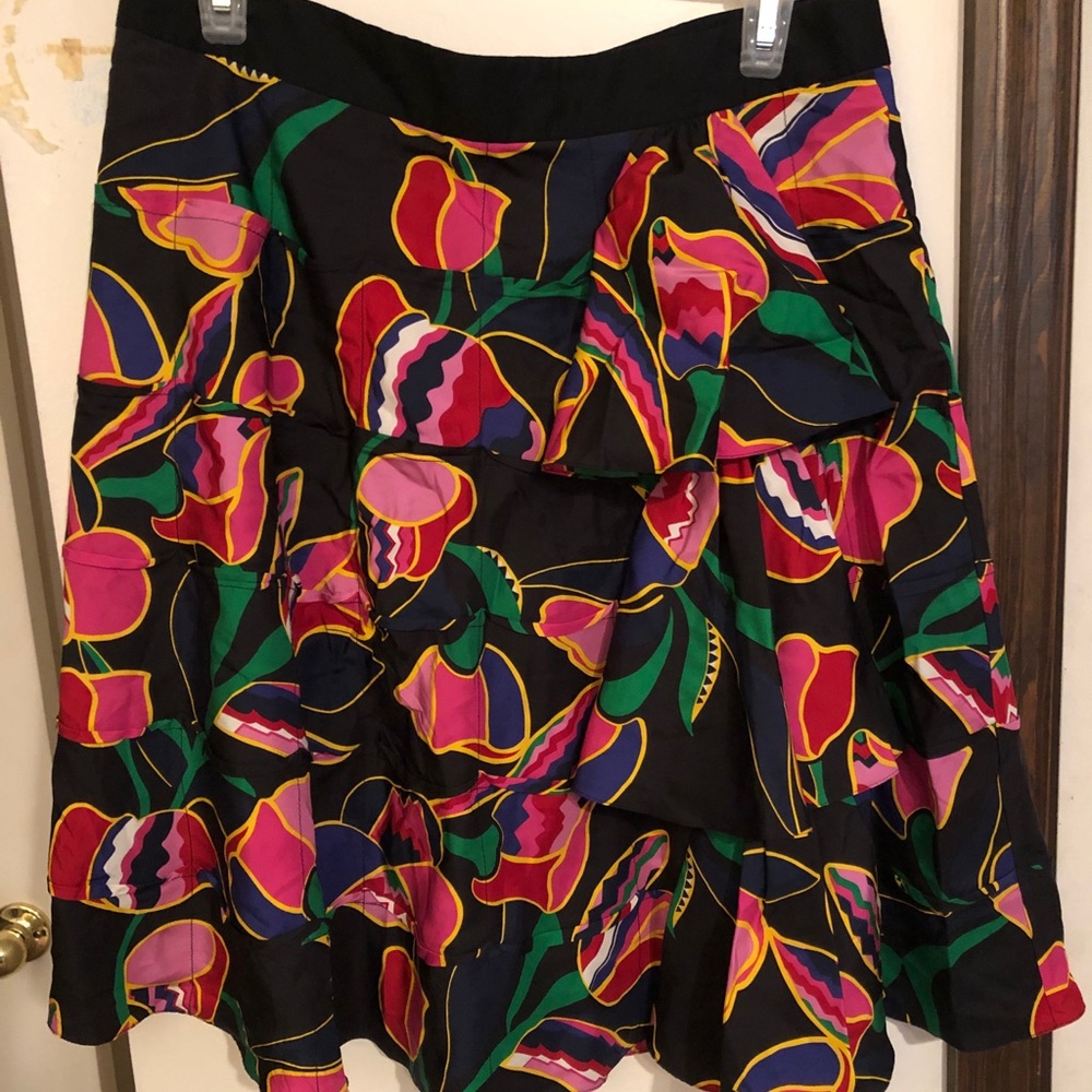 Marc Jacobs black w/pink & red flowers, size 8